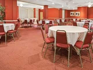 Ramada Overland Park Mission Bagian luar foto
